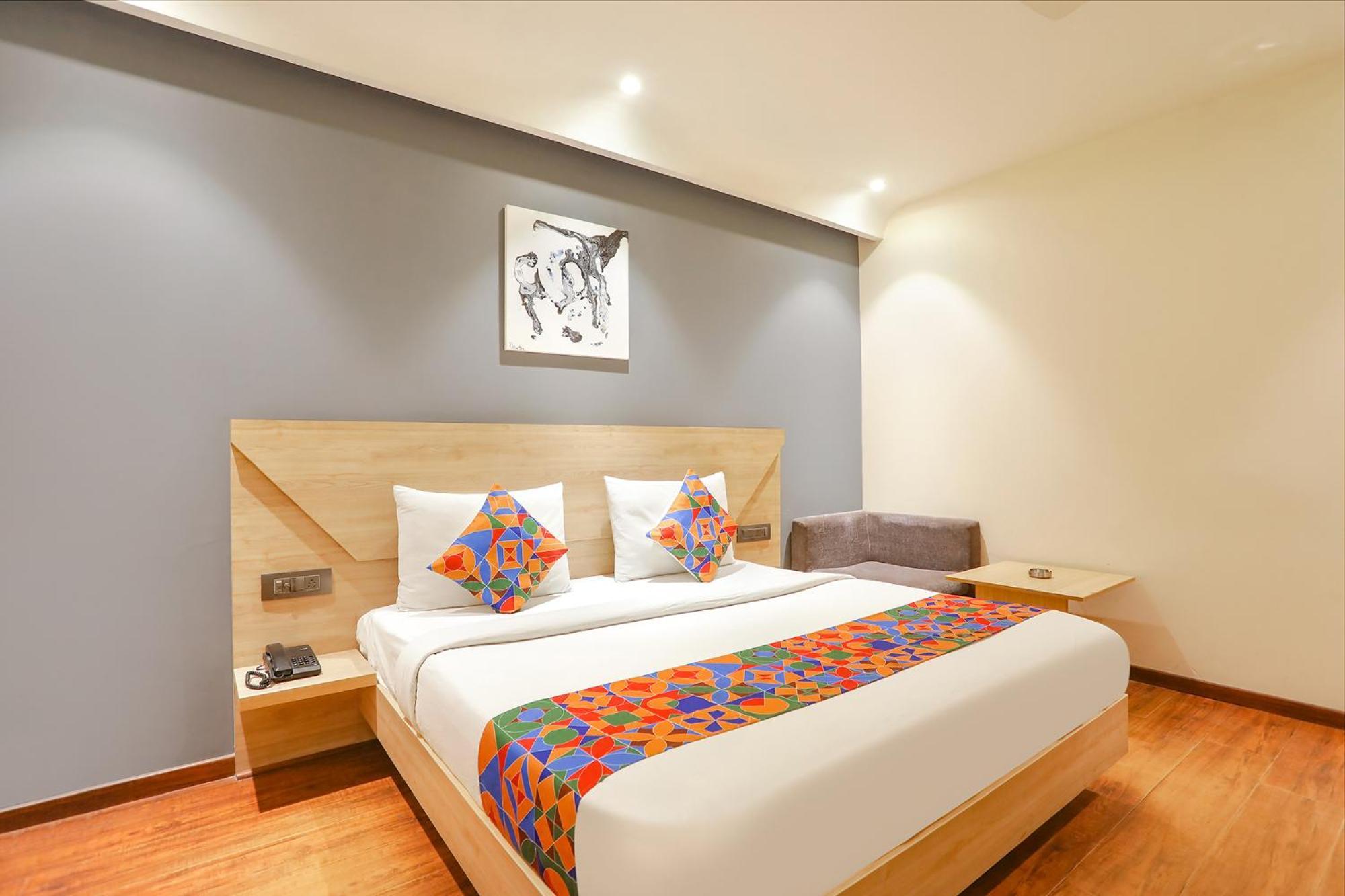 Fabhotel Jhs Studio Gurgaon Eksteriør bilde